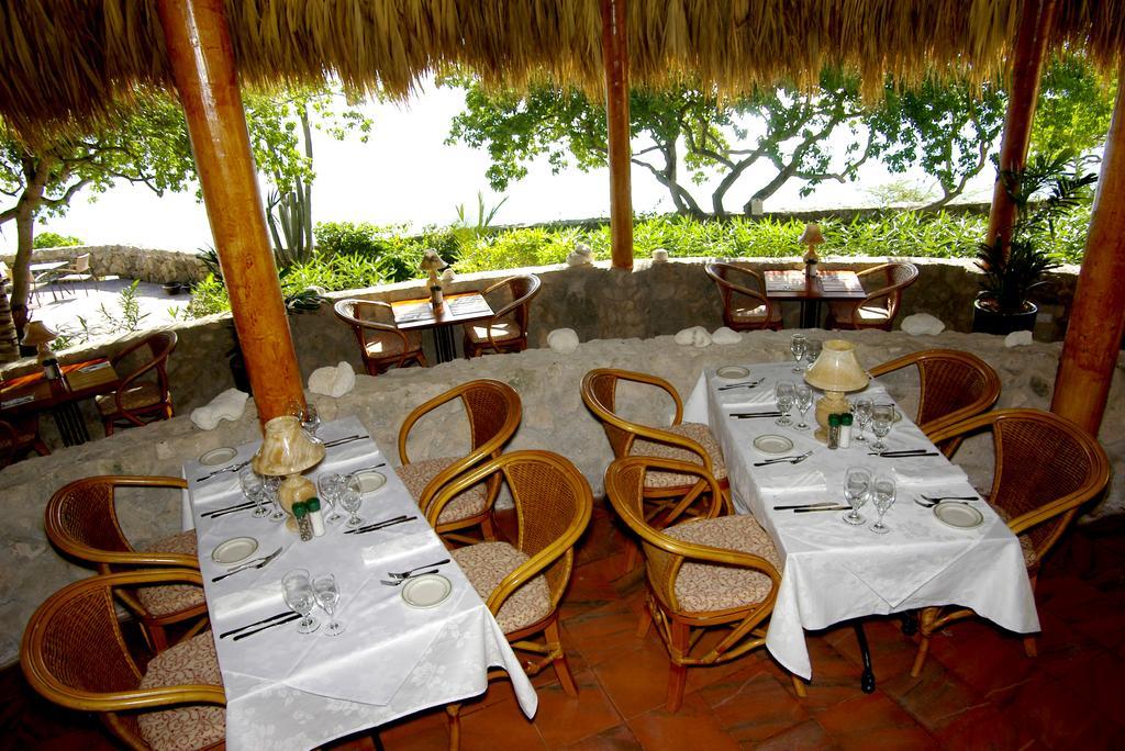 Kura Hulanda Lodge & Beach Club Westpunt Екстериор снимка