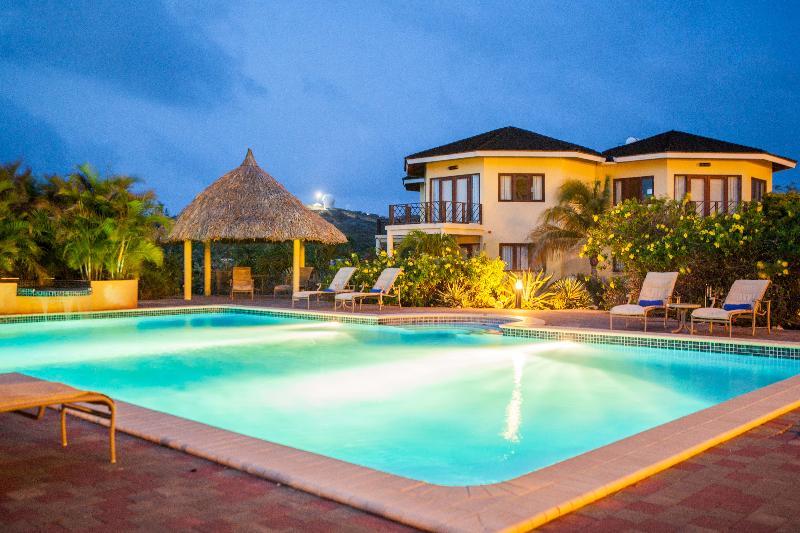 Kura Hulanda Lodge & Beach Club Westpunt Екстериор снимка