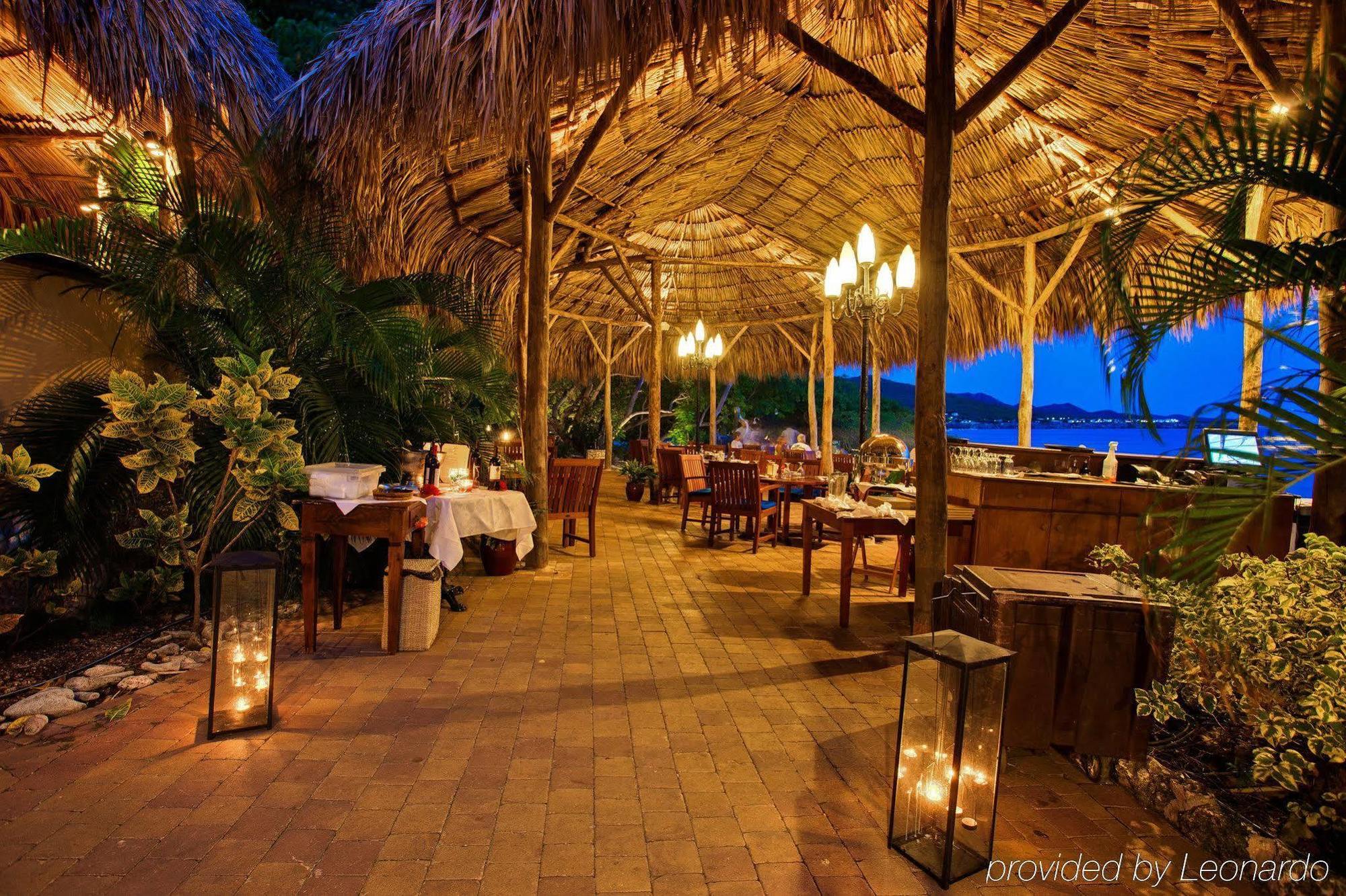Kura Hulanda Lodge & Beach Club Westpunt Екстериор снимка