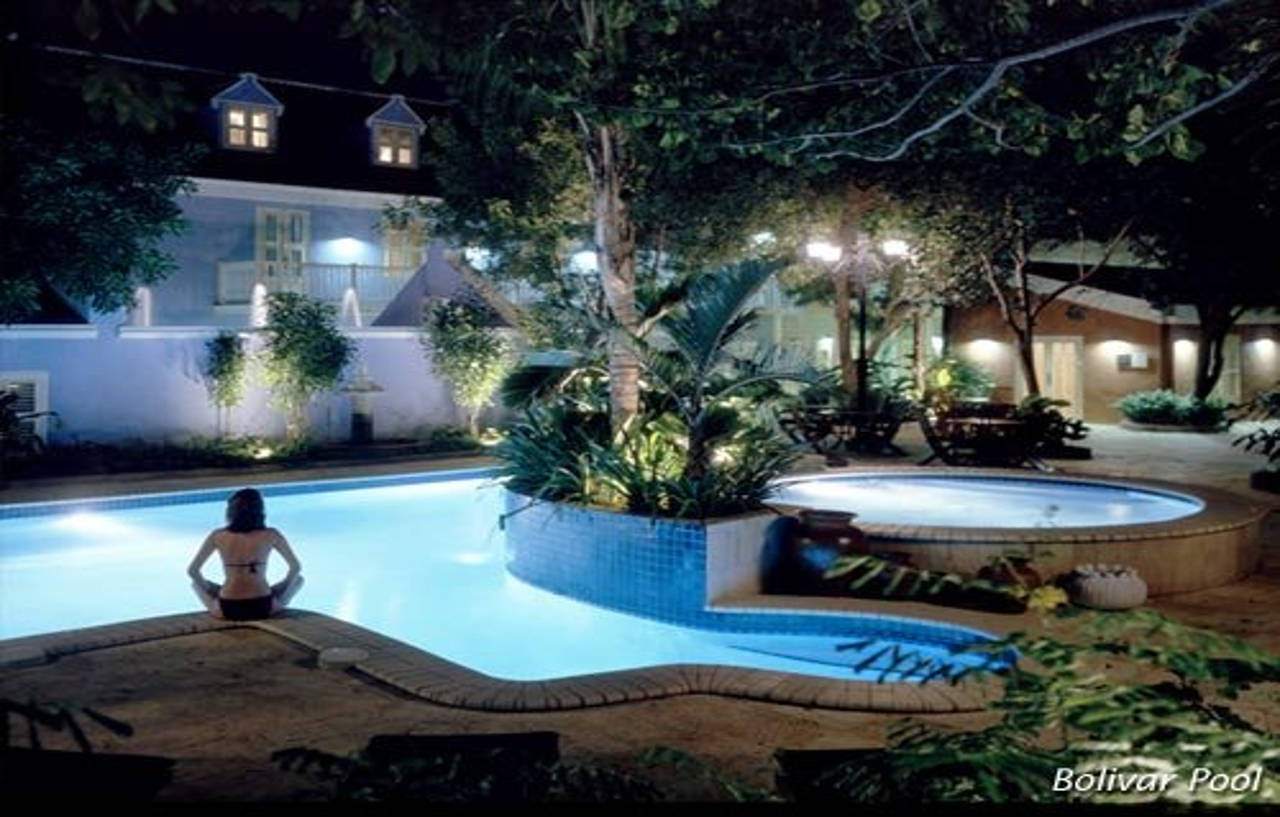 Kura Hulanda Lodge & Beach Club Westpunt Екстериор снимка